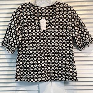 Black & White Embroidered Eyelet Top Casual Summer Boho Style Womens Size Medium